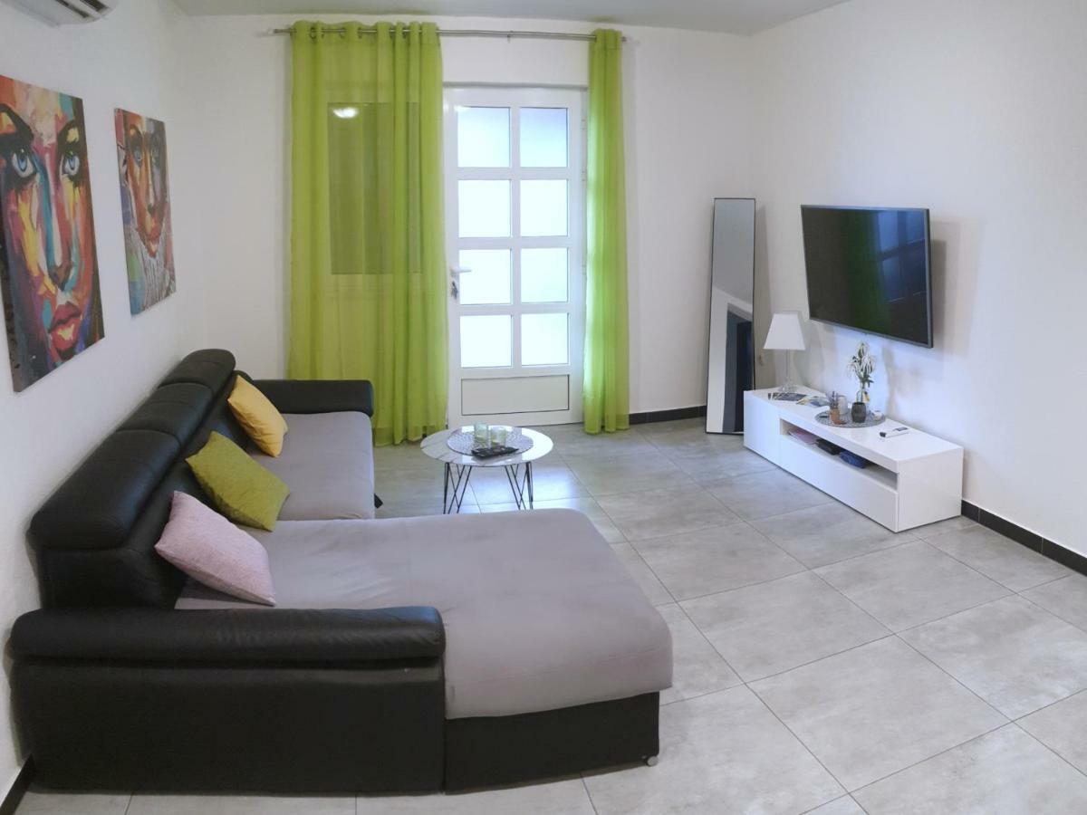 Villa Freya - Vacation House Slatine Kültér fotó