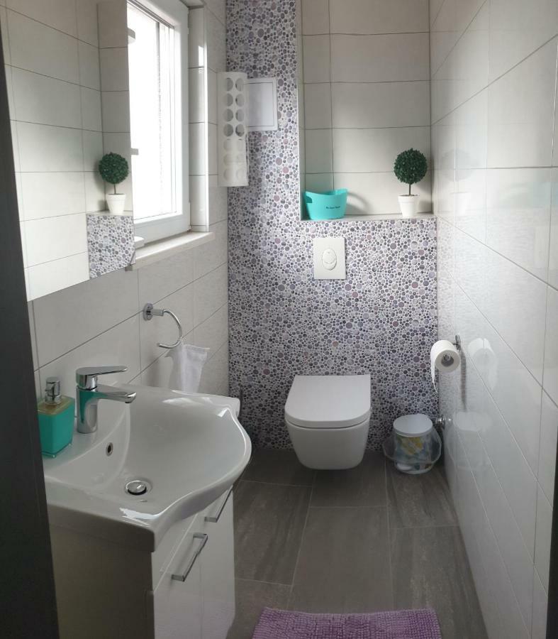Villa Freya - Vacation House Slatine Kültér fotó