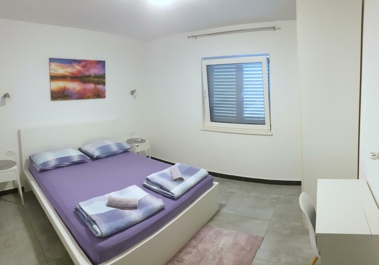Villa Freya - Vacation House Slatine Kültér fotó