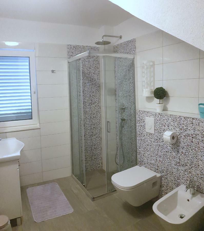 Villa Freya - Vacation House Slatine Kültér fotó